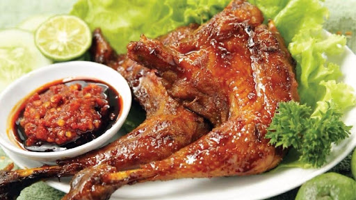 Ayam Bakar 7 Saudara